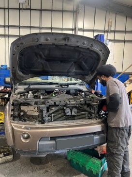 Land Rover Discovery 306DTX Engine Replacement